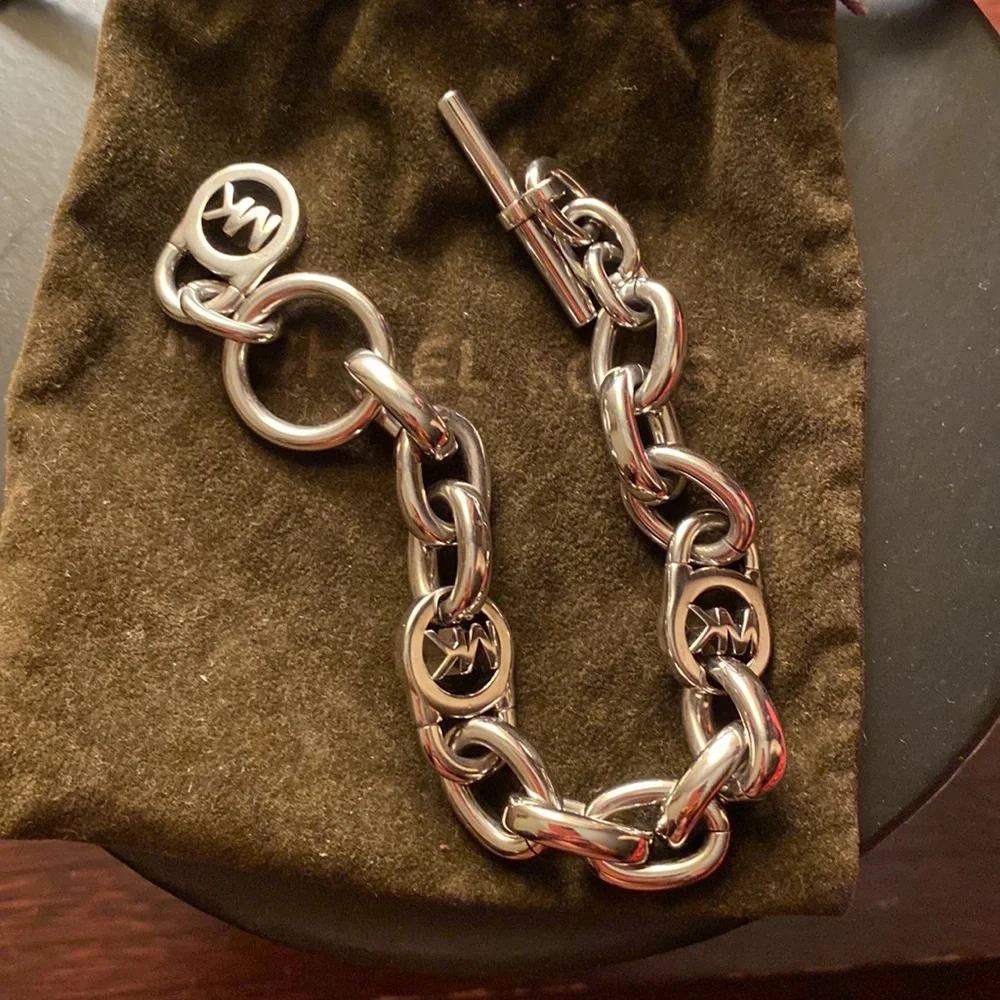 Charm bracket - Picture 3 of 4